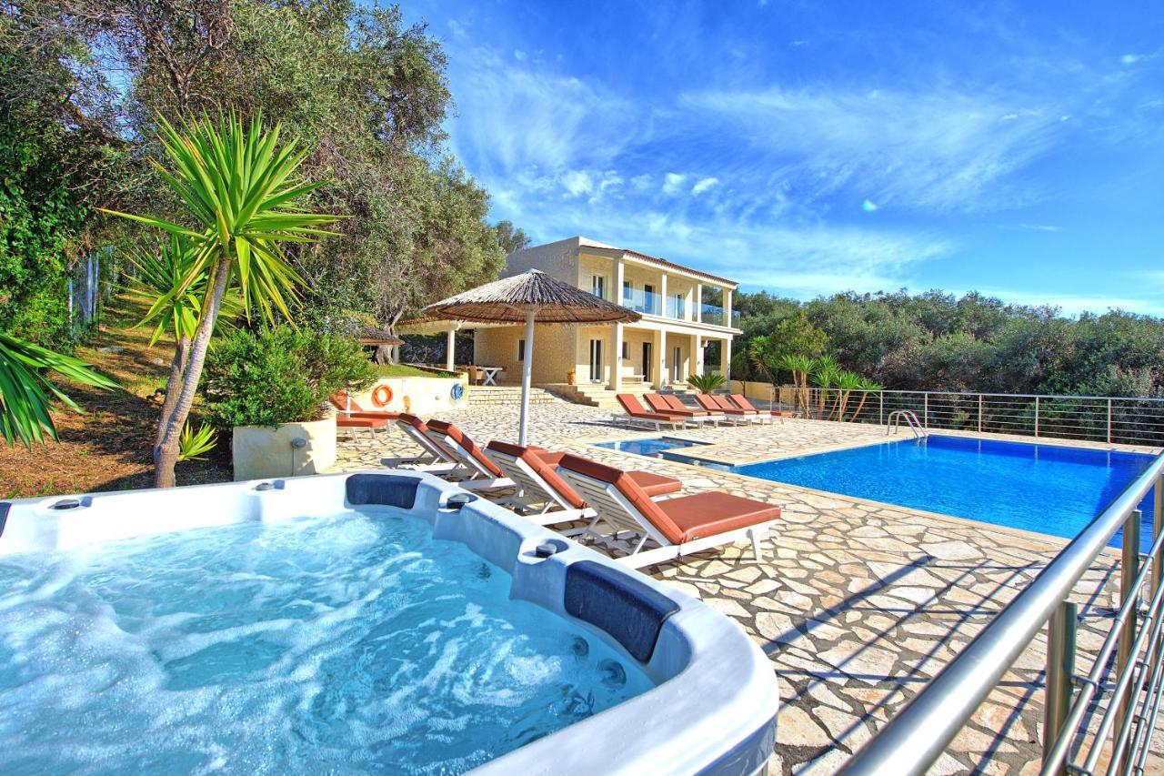 Beachfront Villa Seasun By Posarellivillas Agios Spyridon  Exterior photo