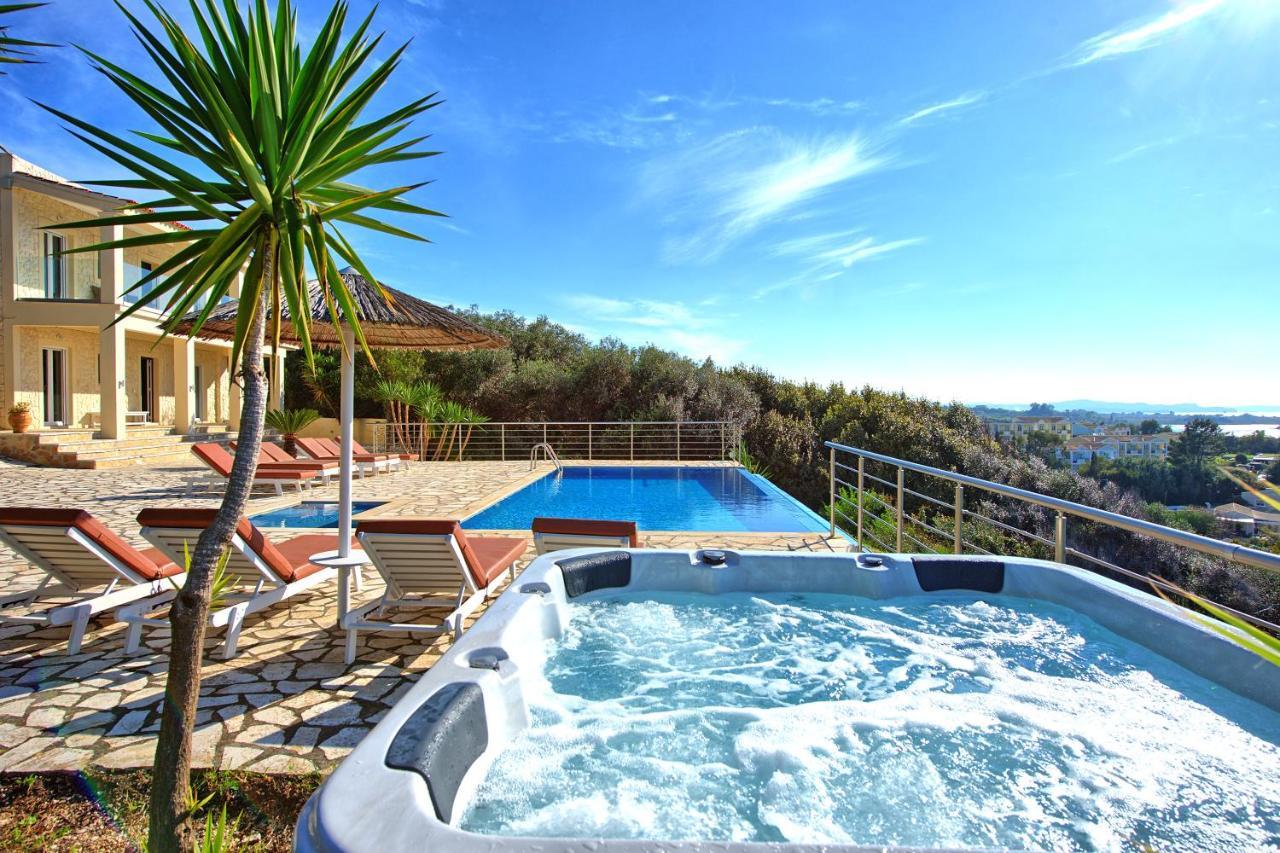 Beachfront Villa Seasun By Posarellivillas Agios Spyridon  Exterior photo