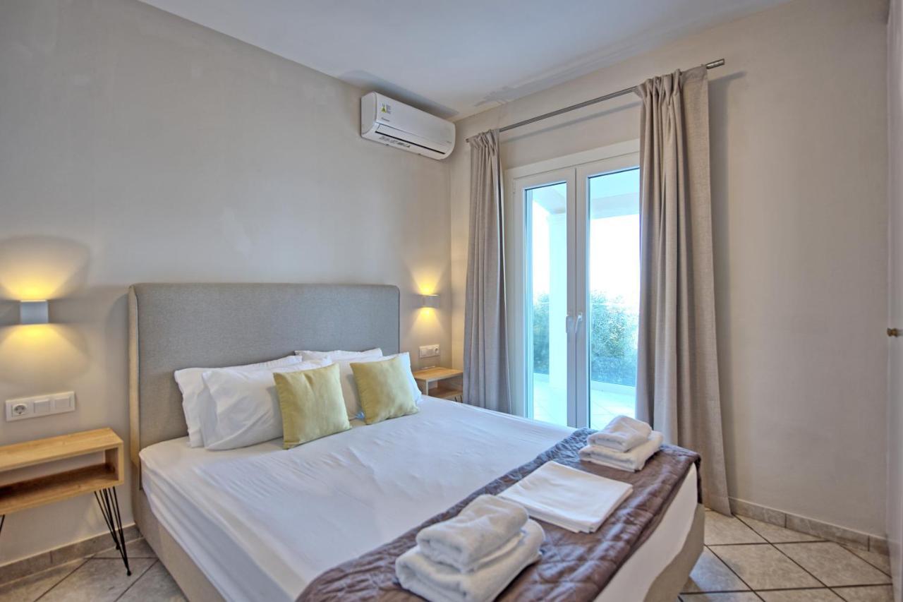 Beachfront Villa Seasun By Posarellivillas Agios Spyridon  Exterior photo
