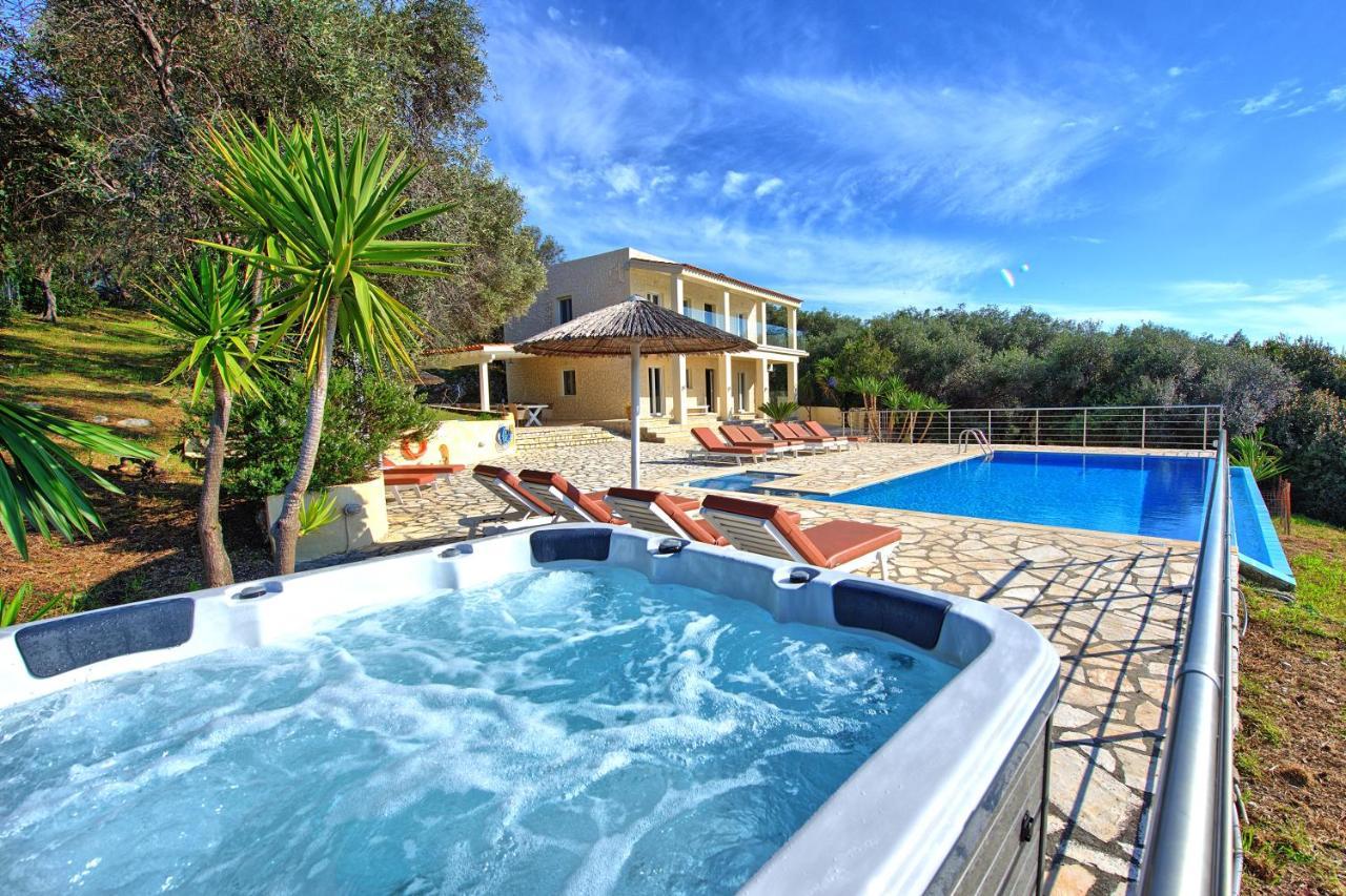 Beachfront Villa Seasun By Posarellivillas Agios Spyridon  Exterior photo